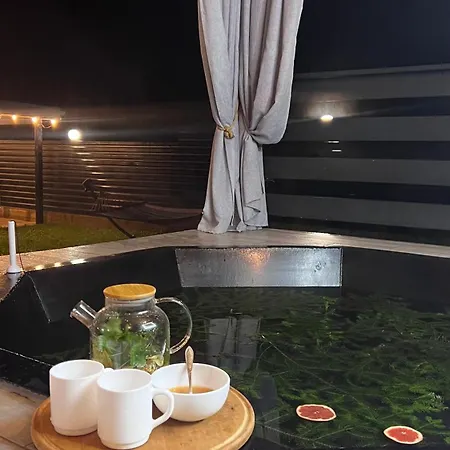 гостинний двір