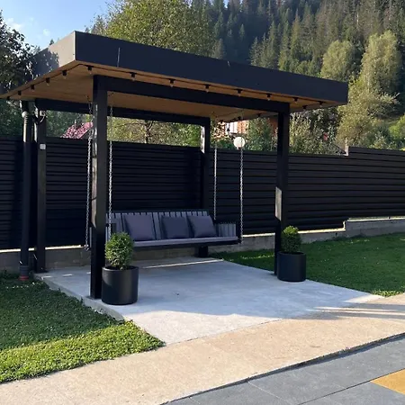 Holiday home гостинний двір