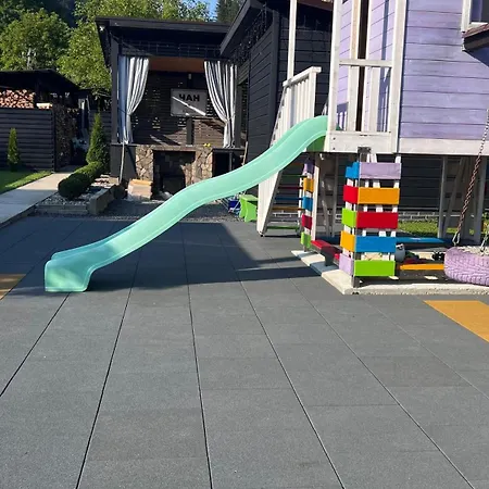 гостинний двір